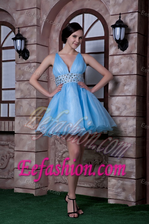 Sweet Aqua Blue A-line V-neck Mini Evening Dresses for Celebrity with Beadings