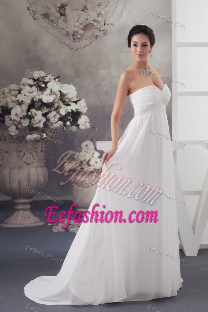 Beautiful Sweetheart Chiffon Wedding Bridal Gown with Beading and Ruche