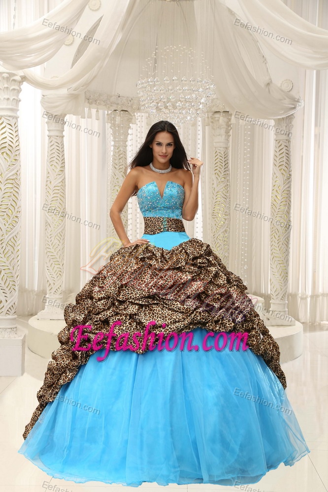 Sassy Sweetheart Lace-up Quince Dresses in Leopard and Organza with Beading