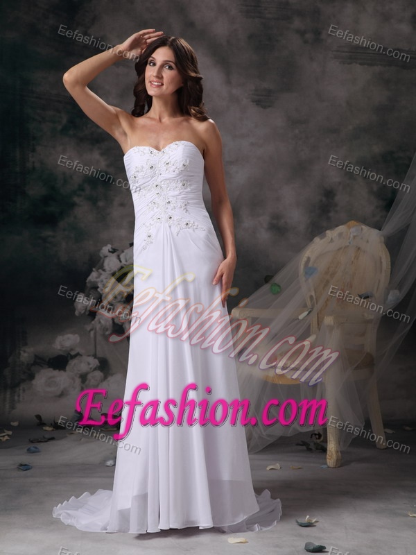 Romantic Appliqued Chiffon Wedding Dress with Heart Sharped Neckline on Sale