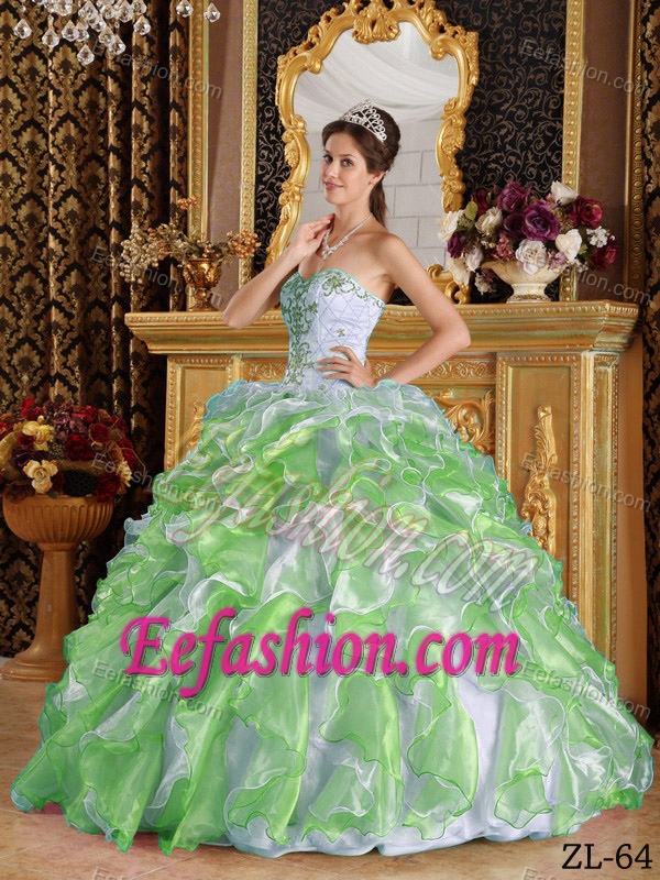 Sweetheart Green and White Ruffled Organza Quinceanera Dress with Appliques