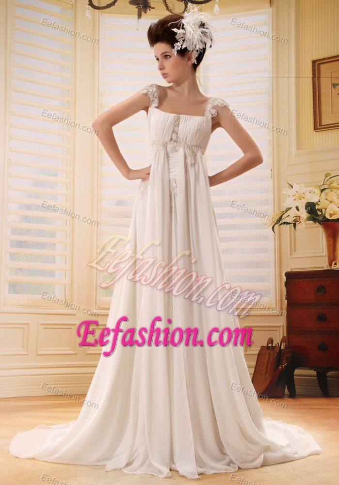 New Square Straps Court Train Ruched Chiffon Wedding Dress with Appliques