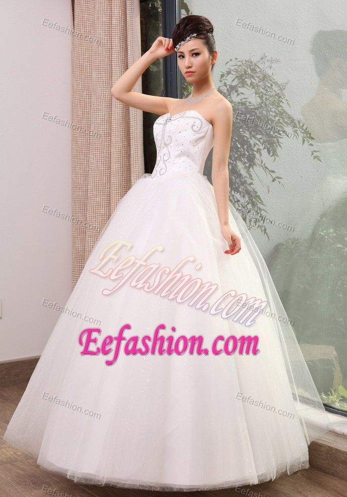 Cheap Sweetheart Tulle Long A-line Wedding Dresses with Beading