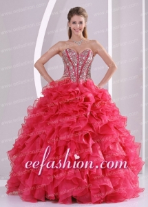 Red Ball Gown Sweetheart Ruffles and Beading Decorate Fashion Quinceanera Gowns in Sweet 16