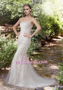 2015 Beautiful Lace Strapless Wedding Dress with Brush Train
