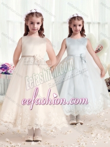 Beautiful Scoop Cute Flower Girl Dresses with Hand Made Flowers