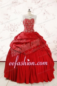 2015 Puffy Sweetheart Beading Quinceanera Dresses in Red