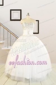 2015 White Elegant Quinceanera Dresses with Beading