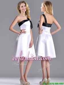Exquisite One Shoulder Satin Short Prom Dress in White and Black