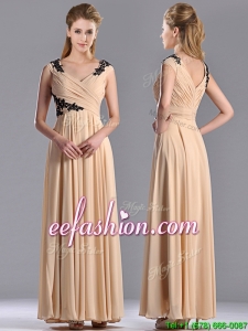 Latest Cap Sleeves Champagne Prom Dress with Black Appliques