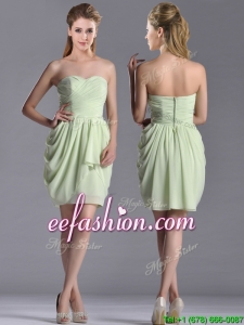 Popular Ruched Decorated Bodice Short Prom Dress in Yellow Green