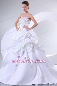 A-Line Sweetheart Embroidery Lace Up Wedding Dress with Brush Train