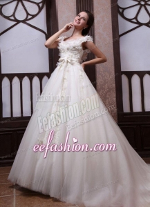 Ball Gown Scoop Appliques Tulle Wedding Dress with Chapel Train