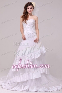 Fashionable A-line Sweetheart Appliques Decorate Wedding Dress