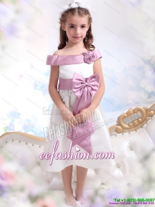 Off The Shoulder White Little Girl Pageant Dresses with Flower and Bowknot