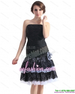 2015 Black Short Prom Dresses with Ruching and Hand Made Flower