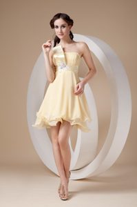 Sweet Light Yellow A-line Strapless Organza Beaded Betty Celebrity Dress