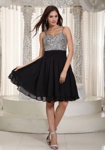 Black A-line Straps Mini-length Chiffon Prom Dresses for Celebrity with Beading