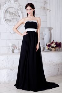 Sexy Black and White Strapless Prom Dress for Celebrity with Beading