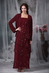 Burgundy Empire Straps Mother of The Bride Dress with Layers and Appliques
