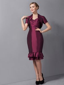 Pretty Burgundy Straps Mother of The Bride Dress with Ruches in Knee-length