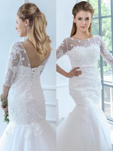 Latest Scoop Half Sleeves Tulle Wedding Gown Lace Brush Train Lace Up