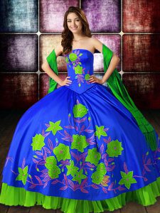 Pretty Satin Strapless Sleeveless Lace Up Embroidery 15th Birthday Dress in Multi-color