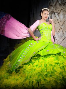 Luxurious Yellow Green Quinceanera Gown Military Ball and Sweet 16 and Quinceanera with Embroidery and Ruffles Sweethear
