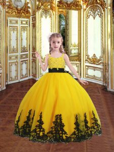 Floor Length Zipper Little Girl Pageant Gowns Gold for Quinceanera and Wedding Party with Lace and Appliques
