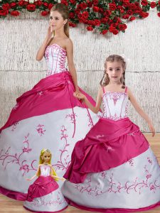 Suitable Sleeveless Taffeta Floor Length Lace Up 15th Birthday Dress in White with Embroidery and Pick Ups