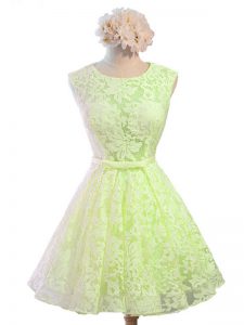 Delicate Yellow Green Sleeveless Belt Knee Length Bridesmaids Dress