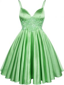 Excellent Green Sleeveless Lace Knee Length Court Dresses for Sweet 16