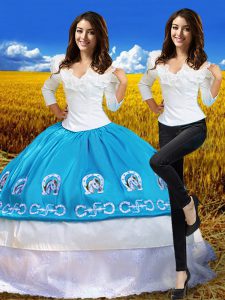 Luxurious 3 4 Length Sleeve Taffeta Floor Length Lace Up Sweet 16 Dresses in Blue And White with Embroidery