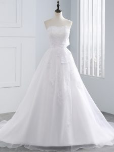 White Sleeveless Lace and Appliques Lace Up Wedding Dresses