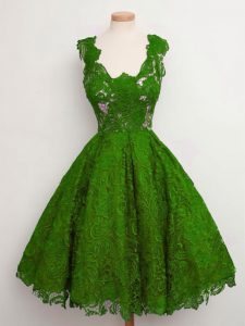 Free and Easy A-line Dama Dress for Quinceanera Green Straps Lace Sleeveless Knee Length Lace Up