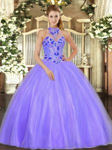 New Arrival Sleeveless Tulle Floor Length Lace Up Vestidos de Quinceanera in Lavender with Embroidery
