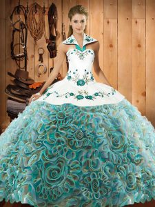 Sleeveless Embroidery Lace Up Vestidos de Quinceanera with Multi-color Sweep Train