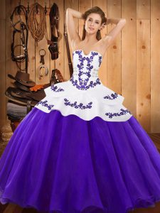 Hot Sale Strapless Sleeveless Satin and Organza Sweet 16 Dress Embroidery Lace Up