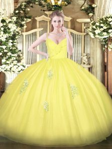 Spaghetti Straps Sleeveless Quinceanera Gowns Floor Length Appliques Yellow Tulle