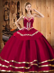 Hot Selling Sleeveless Organza Floor Length Lace Up Quinceanera Gown in Red with Embroidery