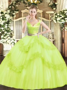 Latest V-neck Sleeveless Quince Ball Gowns Floor Length Beading and Appliques Yellow Green Tulle