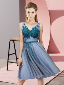 Vintage Blue Empire V-neck Sleeveless Tulle Knee Length Lace Up Appliques Quinceanera Court Dresses
