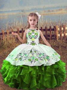 Floor Length Lace Up Little Girl Pageant Gowns Green for Wedding Party with Embroidery and Ruffles