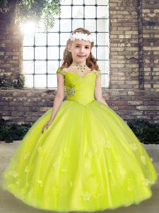 Best Yellow Green Ball Gowns Beading and Hand Made Flower Pageant Dress for Teens Lace Up Tulle Sleeveless Floor Length