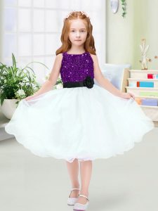 Luxurious Scoop Sleeveless Zipper Flower Girl Dresses for Less White Organza
