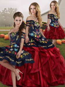 Most Popular Sleeveless Organza Floor Length Lace Up Quinceanera Dresses in Red And Black with Embroidery and Ruffles