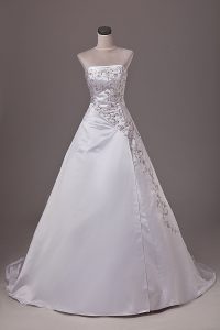 White Ball Gowns Embroidery Bridal Gown Lace Up Taffeta Sleeveless