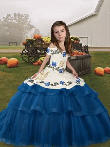 Inexpensive Straps Sleeveless Tulle Pageant Dress Wholesale Embroidery and Ruffled Layers Lace Up