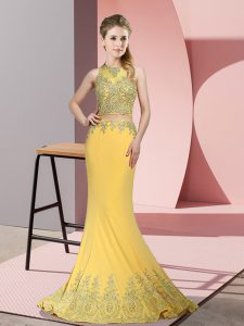 Sleeveless Beading and Appliques Zipper Prom Dresses with Gold Sweep Train