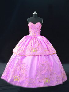 Traditional Sleeveless Embroidery Lace Up Quinceanera Dresses